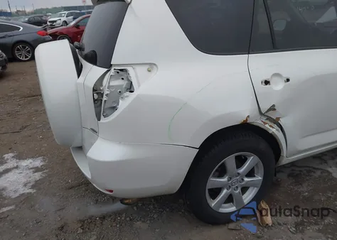 2008 Toyota Rav4 Limited z USA, uszkodzony, nr VIN JTMBD31V185178863